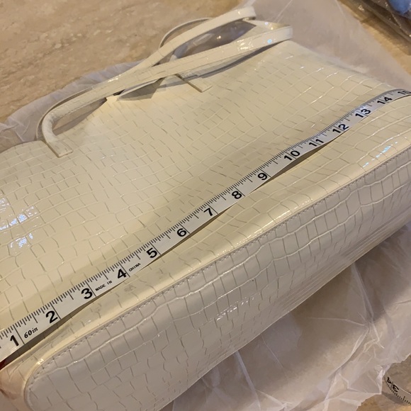 Large Tote - Picture 5 of 10